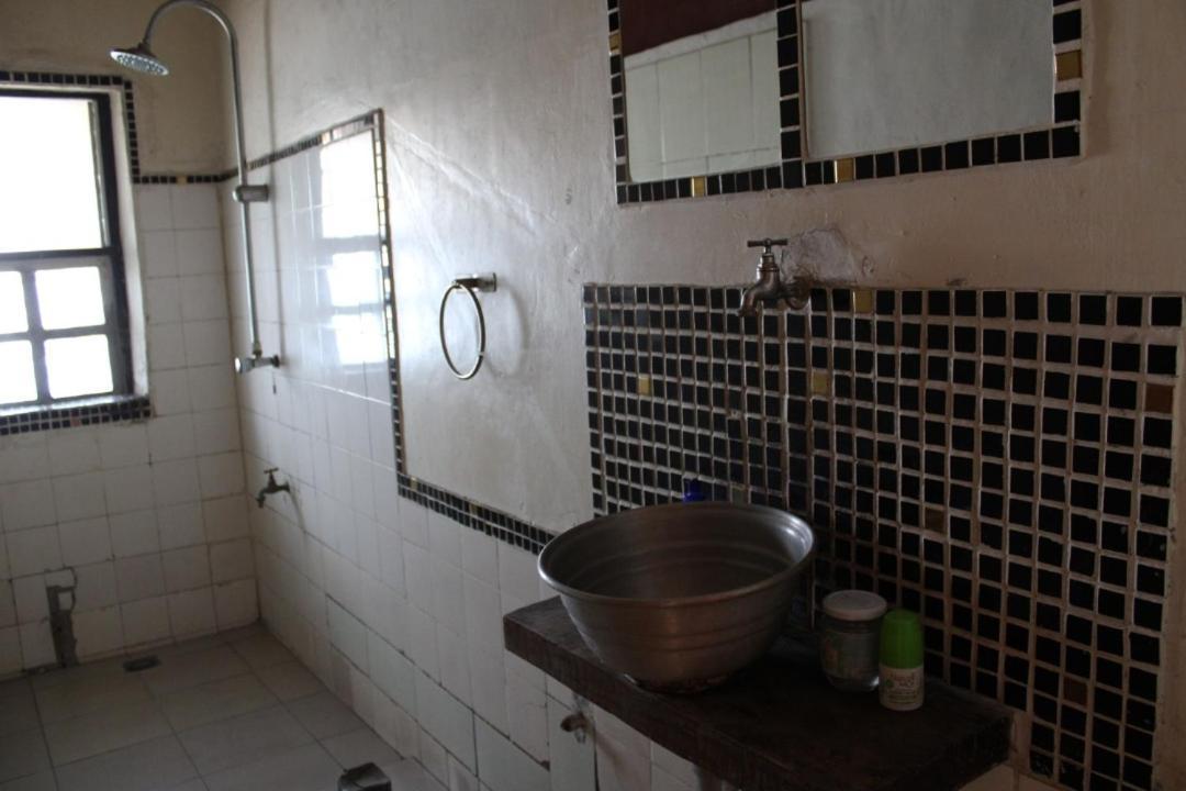 La Guesthouse Etoile Cotonou Exteriör bild