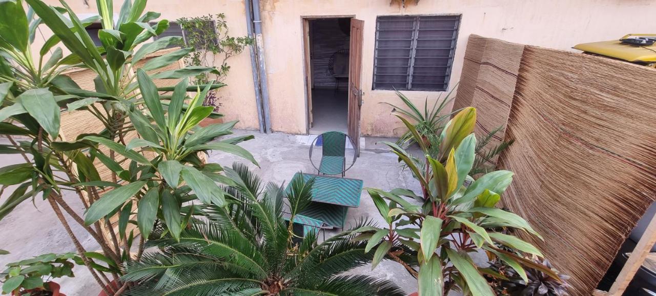 La Guesthouse Etoile Cotonou Exteriör bild