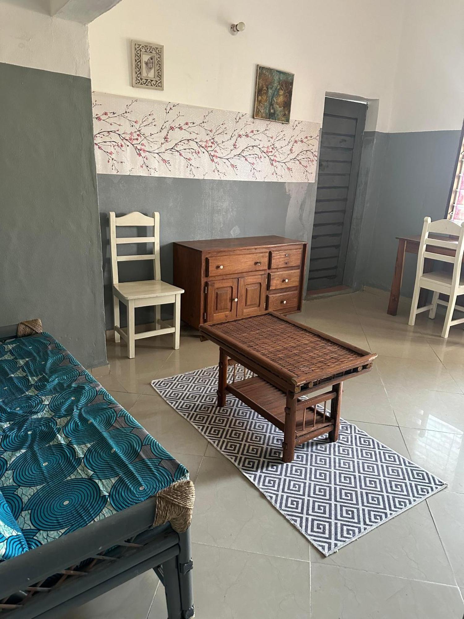 La Guesthouse Etoile Cotonou Exteriör bild